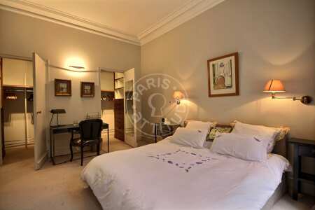 Bedroom Furnished duplex - 165m²  - 4 bedrooms - Pereire - Paris