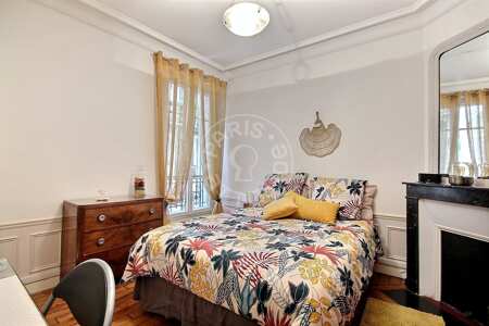Camera da letto Appartamento arredato - 49m²  - 2 locali - Montmartre / Place des Abbesses - Parigi