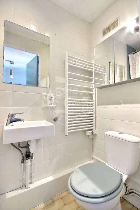 Casa de banho Apartamento mobilado - 28m²  - 1 quarto - Oberkampf - Paris