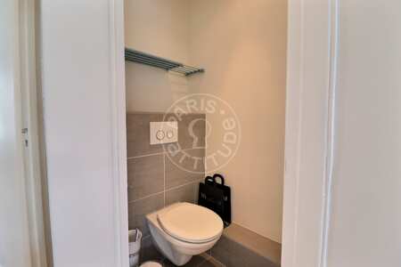 Toilet Furnished apartment - 31m²  - 1 bedroom - La Muette / Bois de Boulogne - Paris