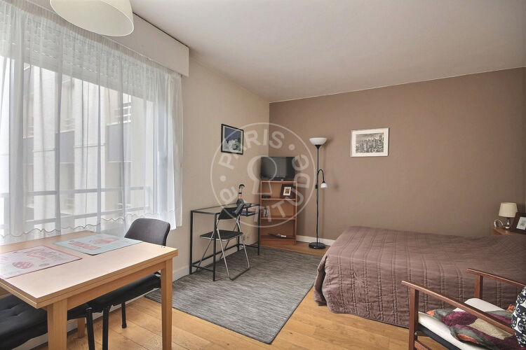 Living room - Furnished studio - Paris 75015 - 9814