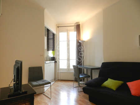 Sala Quitinete mobilado - 18m²  - Porte de Versailles - Paris