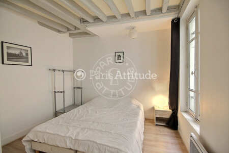 Bedroom Furnished apartment - 42m² - 1 bedroom - Strasbourg Saint-Denis - Paris