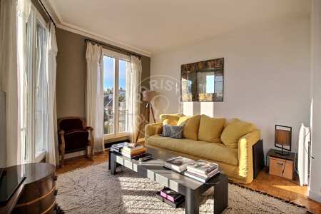 Sala Apartamento mobilado - 70m²  - 2 quartos - Montmartre / Place des Abbesses - Paris