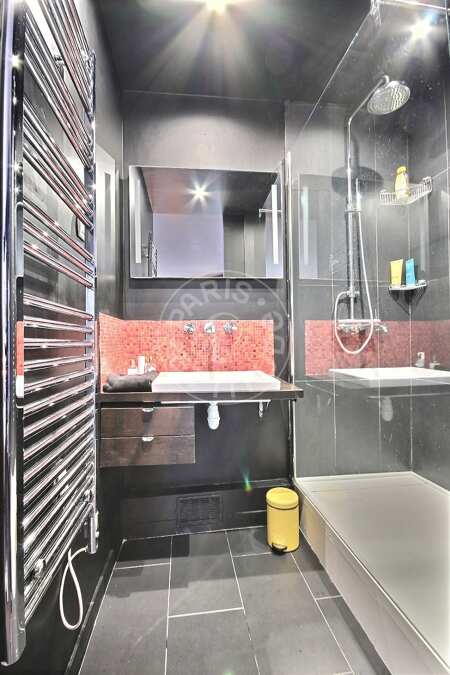Salle de bain Duplex meublé - 85m²  - 1 chambre - Grands Boulevards / Bonne Nouvelle - Paris