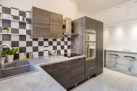 Kitchen Furnished apartment - 170m²  - 3 bedrooms - Saint-Lazare - Paris