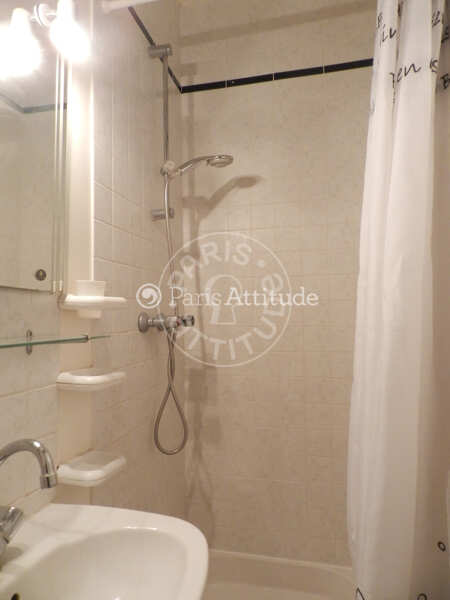 Bathroom Furnished apartment - 30m²  - 1 bedroom - Boulogne-Billancourt